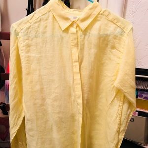 Uniqlo shirt blouses